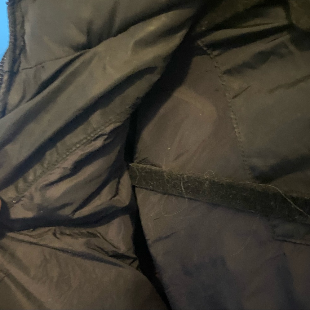 Great Condition Black Puffer Jacket - image 5